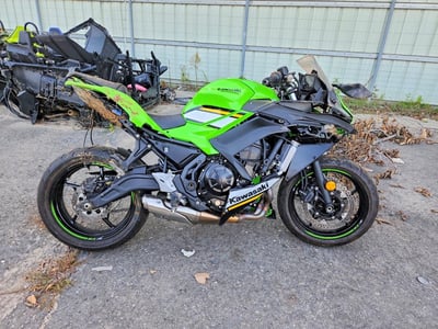 ML5EXEP15SD****** 2025 Kawasaki Ninja 650
