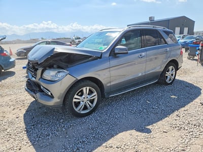 4JGDA5HB8CA****** 2012 Mercedes-Benz M-Class