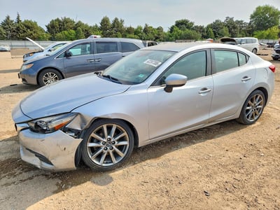 3MZBN1V36JM****** 2018 Mazda 3