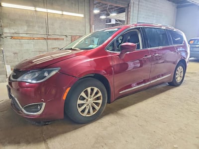 2C4RC1BG3KR****** 2019 Chrysler Pacifica