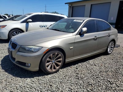 WBAPH5G5XBN****** 2011 BMW 3 Series