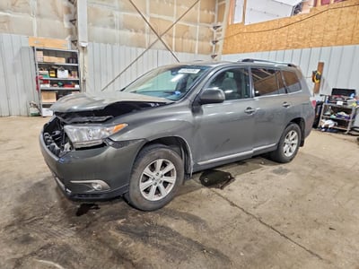 5TDBK3EH7CS****** 2012 Toyota Highlander