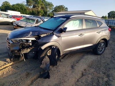 KM8J3CA45JU****** 2018 Hyundai Tucson