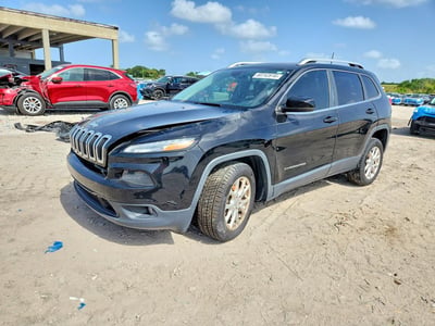 1C4PJLCB1HW****** 2017 Jeep Cherokee