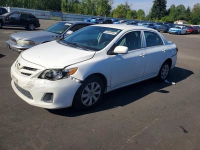 2T1BU4EE8DC****** 2013 Toyota Corolla