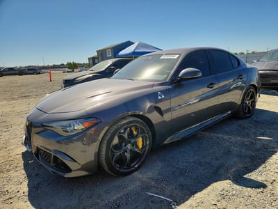 ZARFAEAV4H7****** 2017 Alfa Romeo Giulia