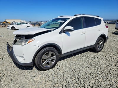 JTMWFREV5FJ****** 2015 Toyota RAV4