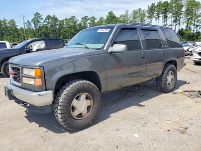 1GKEK13R3XJ****** 1999 GMC Yukon