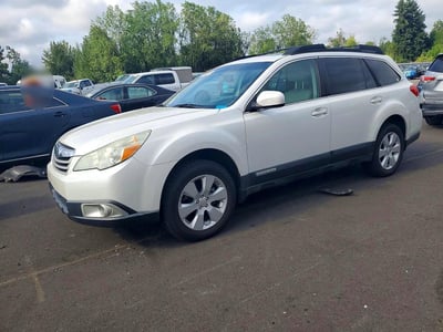 4S4BRBGC8B3****** 2011 Subaru Outback