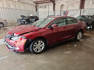 1C3CCCAB1FN****** 2015 Chrysler 200