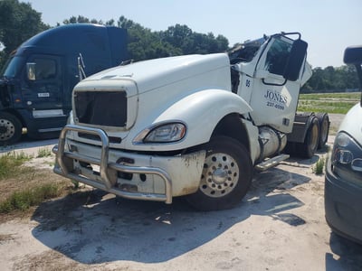 3ALXA7006FD****** 2015 Freightliner Columbia 120 Glider