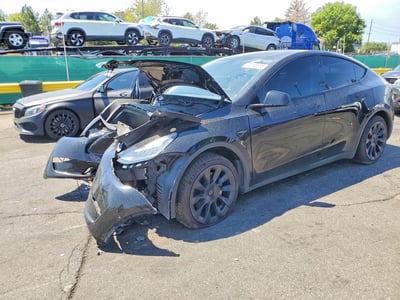 5YJYGDEE0LF****** 2020 Tesla Model Y