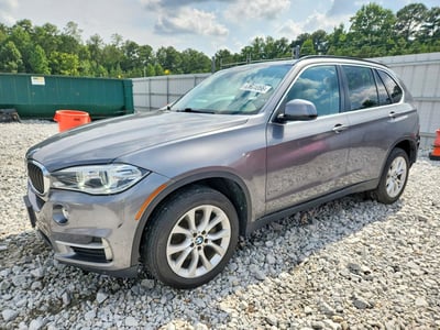 5UXKR0C58G0****** 2016 BMW X5