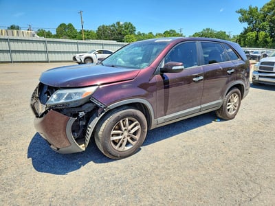 5XYKT3A66EG****** 2014 Kia Sorento