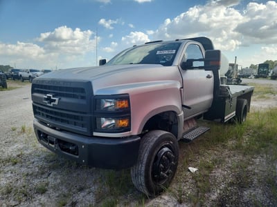 1HTKJPVK6PH****** 2023 Chevrolet Silverado 5500hd