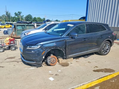 2LMPJ8K91MB****** 2021 Lincoln Nautilus