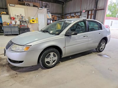 1G8AG52F35Z****** 2005 Saturn Ion