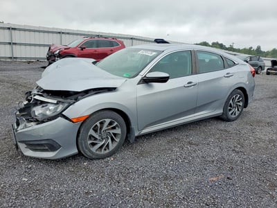 2HGFC2F78JH****** 2018 Honda Civic
