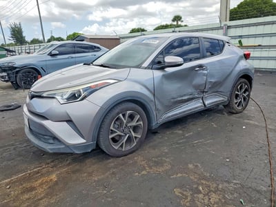 NMTKHMBX2JR****** 2018 Toyota C-HR