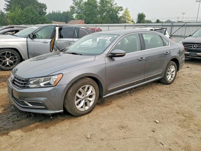 1VWAT7A30GC****** 2016 Volkswagen Passat