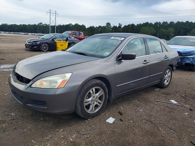 1HGCM56886A****** 2006 Honda Accord
