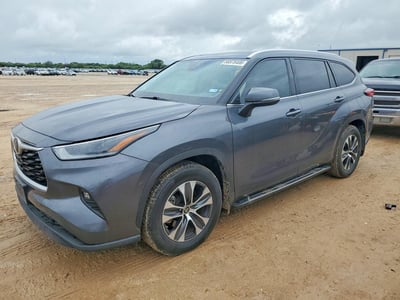 5TDGZRAH6MS****** 2021 Toyota Highlander
