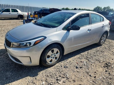 3KPFL4A77JE****** 2018 Kia Forte