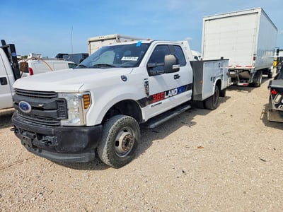 1FD8X3HT6KE****** 2019 Ford F-350