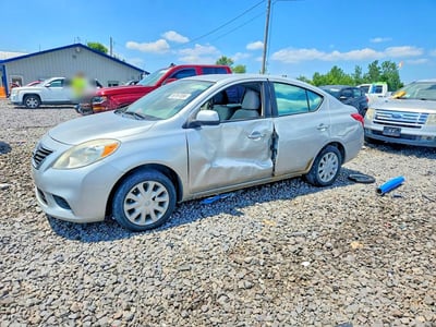 3N1CN7AP5CL****** 2012 Nissan Versa