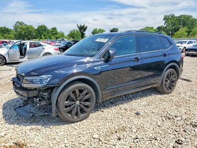 3VV2B7AXXMM****** 2021 Volkswagen Tiguan