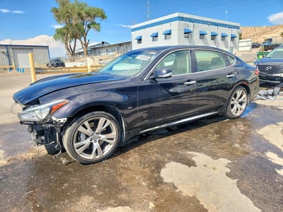 2015 Infiniti Q70