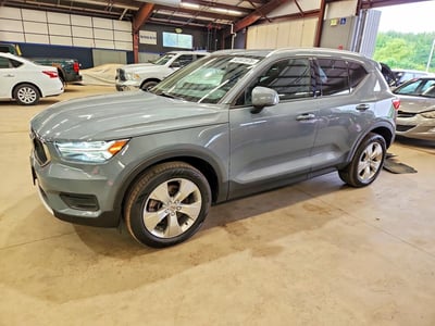 YV4162UK0L2****** 2020 Volvo XC40