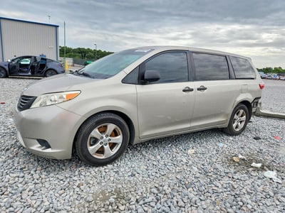 5TDZK3DC5GS****** 2016 Toyota Sienna