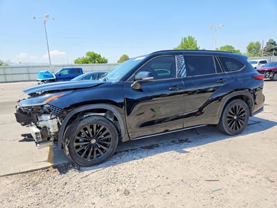 5TDKDRAH9PS****** 2023 Toyota Highlander