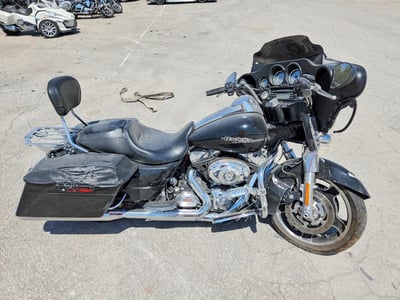 1HD1KBM15DB****** 2013 Harley-Davidson FLHX