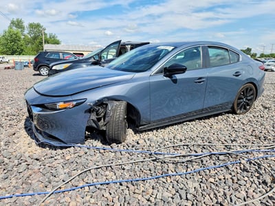 3MZBPBCM1RM****** 2024 Mazda 3