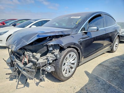 5YJXCAE22JF****** 2018 Tesla Model X