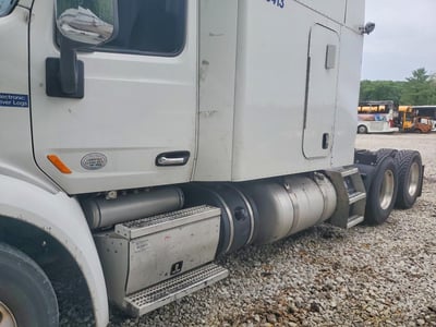 1XPBDP9X6KD****** 2019 Peterbilt 579