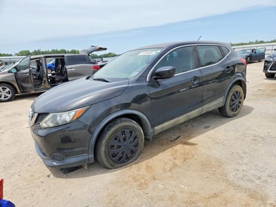 JN1BJ1CP4JW****** 2018 Nissan Rogue Sport