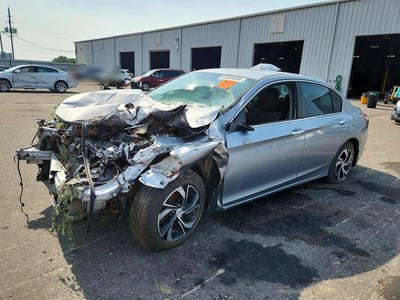 1HGCR2F39HA****** 2017 Honda Accord