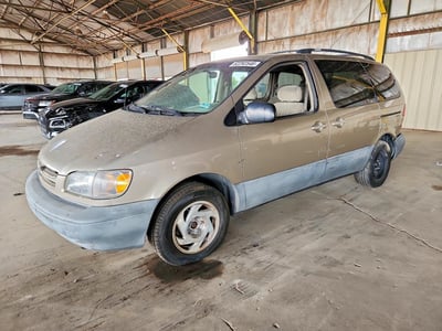 2000 Toyota Sienna