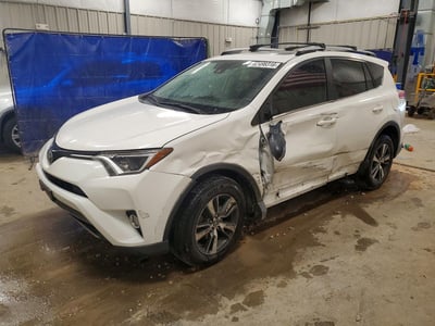 JTMRFREV0HD****** 2017 Toyota RAV4