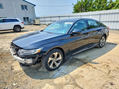 1HGCV1F55JA****** 2018 Honda Accord
