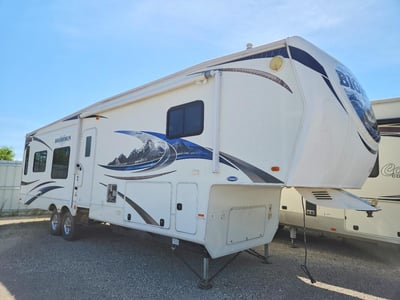 5SFBG3824BE****** 2011 Heartland RV Bighorn
