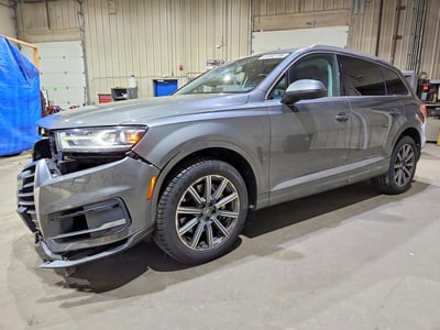 WA1LAAF70HD****** 2017 Audi Q7