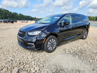 2C4RC1S74RR****** 2024 Chrysler Pacifica Hybrid