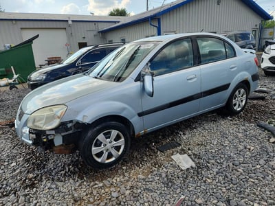 KNADE123686****** 2008 Kia Rio