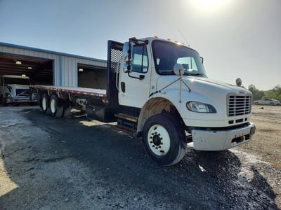 1FVHCYFE9JH****** 2018 Freightliner M2 106 Medium Duty