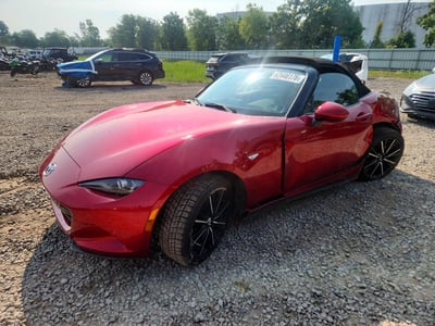 JM1NDAD73R0****** 2024 Mazda MX-5