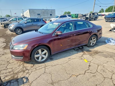 1VWBN7A37DC****** 2013 Volkswagen Passat